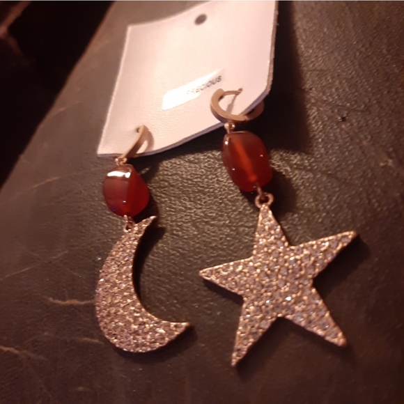 NWT FREE PEOPLE moon and star earrings. - Picture 4 of 5